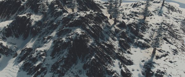 Montagnes enneigées avec le continuum shader