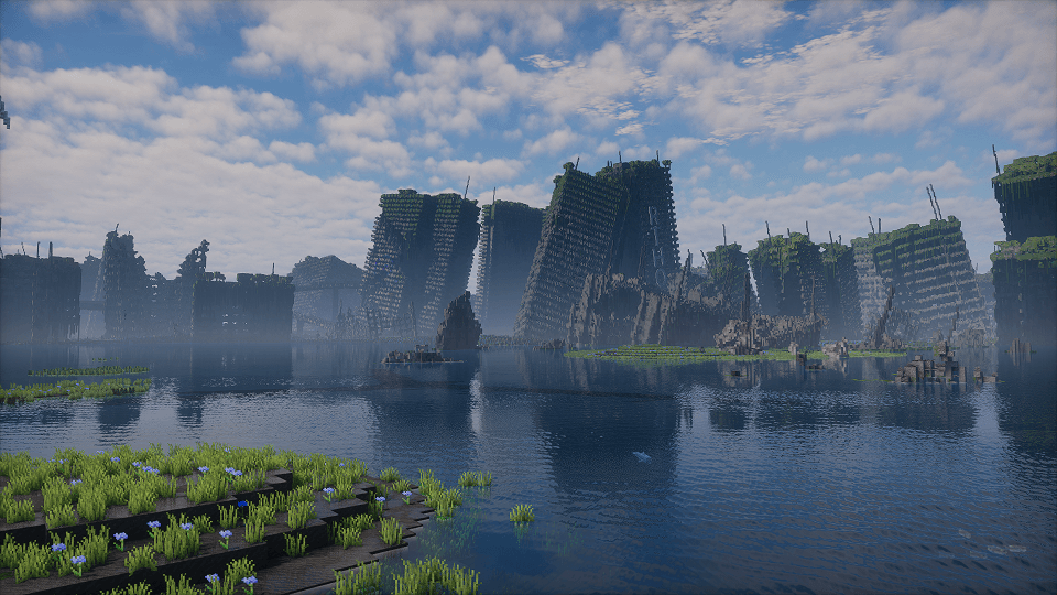 Ville inondée de Tideworn dans Minecraft, avec des immeubles en ruine recouverts de végétation.