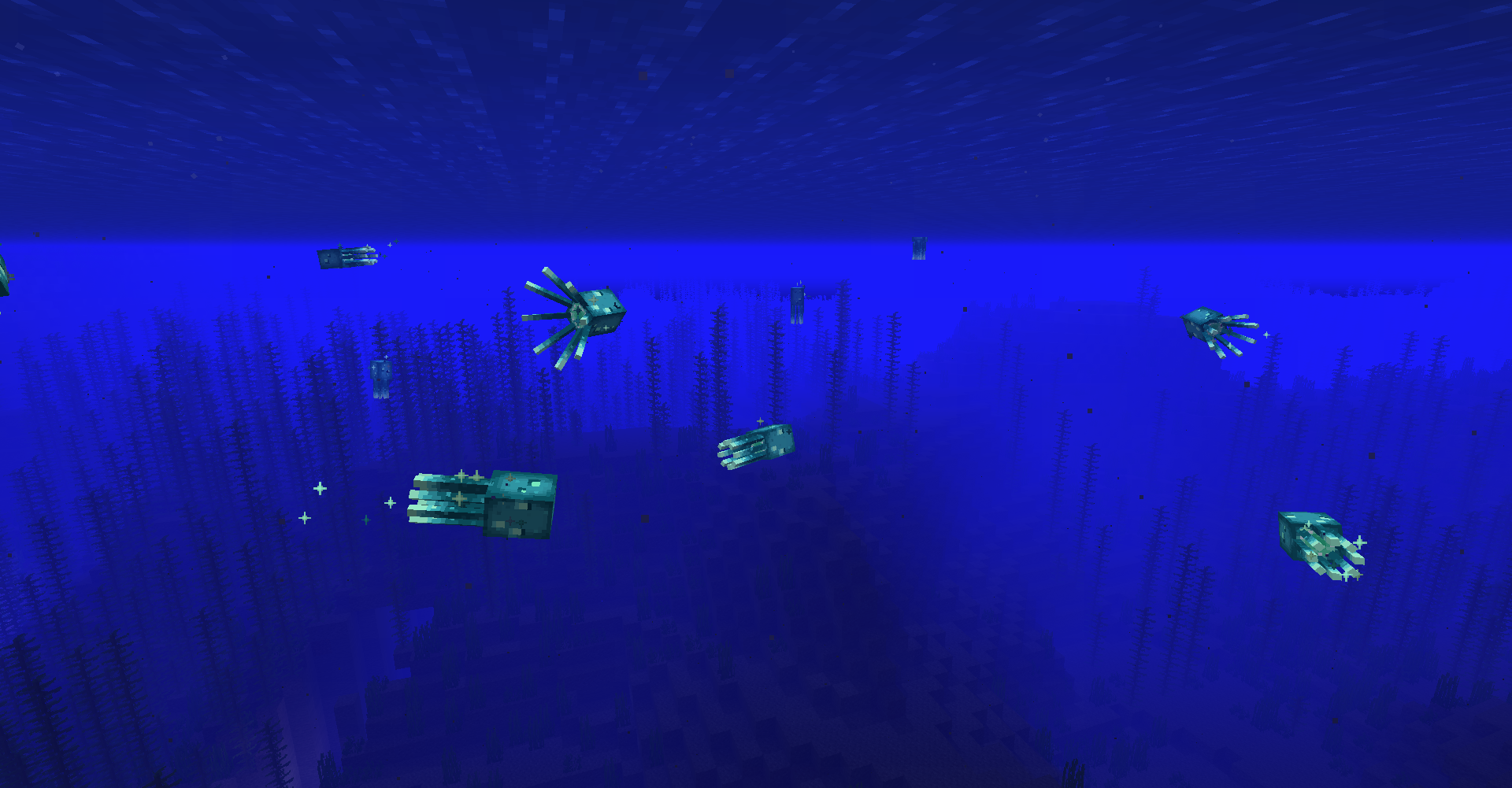 Groupe de poulpes luisants nageant dans une zone aquatique sombre de Minecraft.