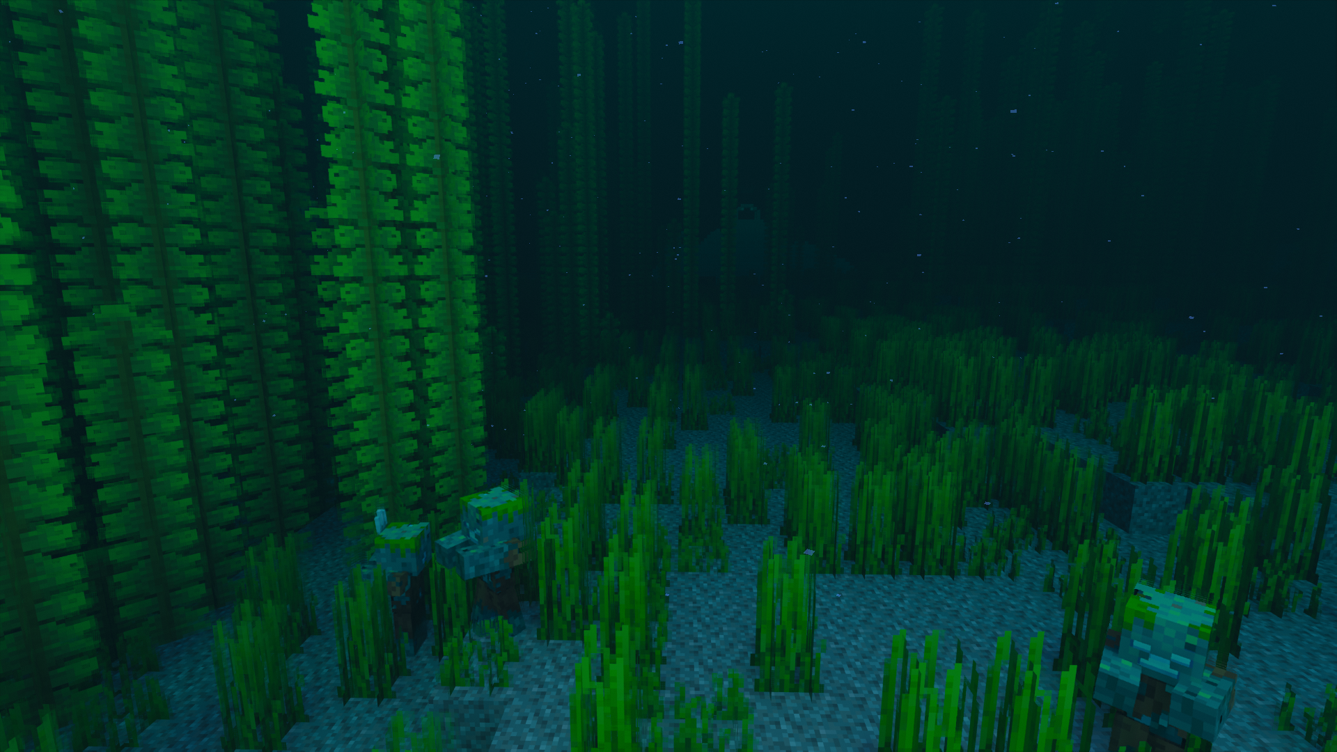 Océan profond de Minecraft vu depuis la surface, avec une grande étendue d’eau au large.
