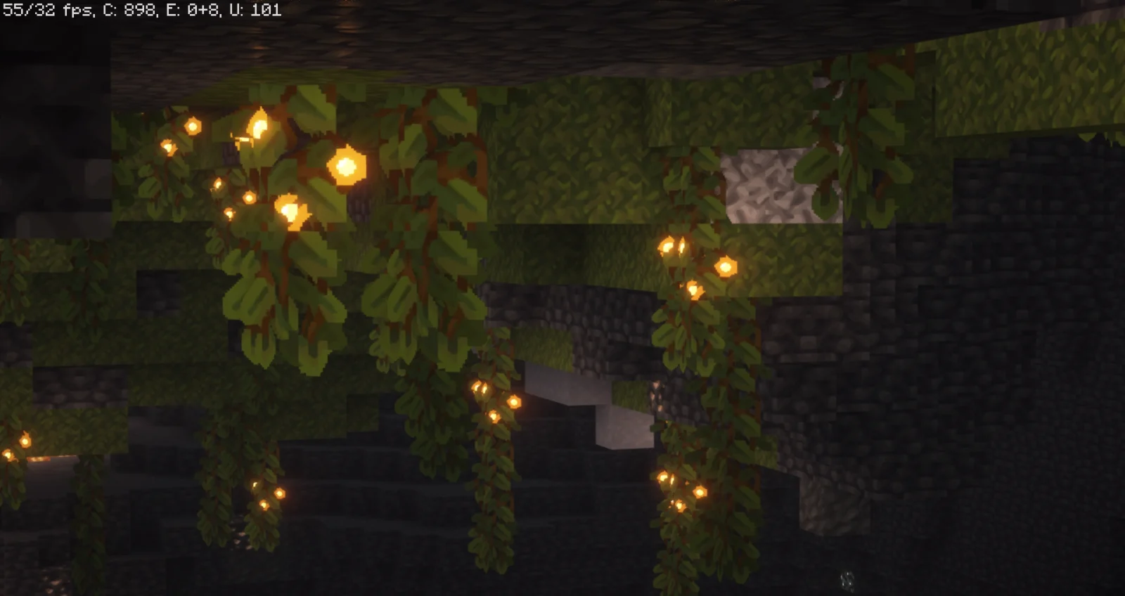 Végétation souterraine avec Smooth Craft Végétation et baies lumineuses dans une grotte avec Smooth Craft