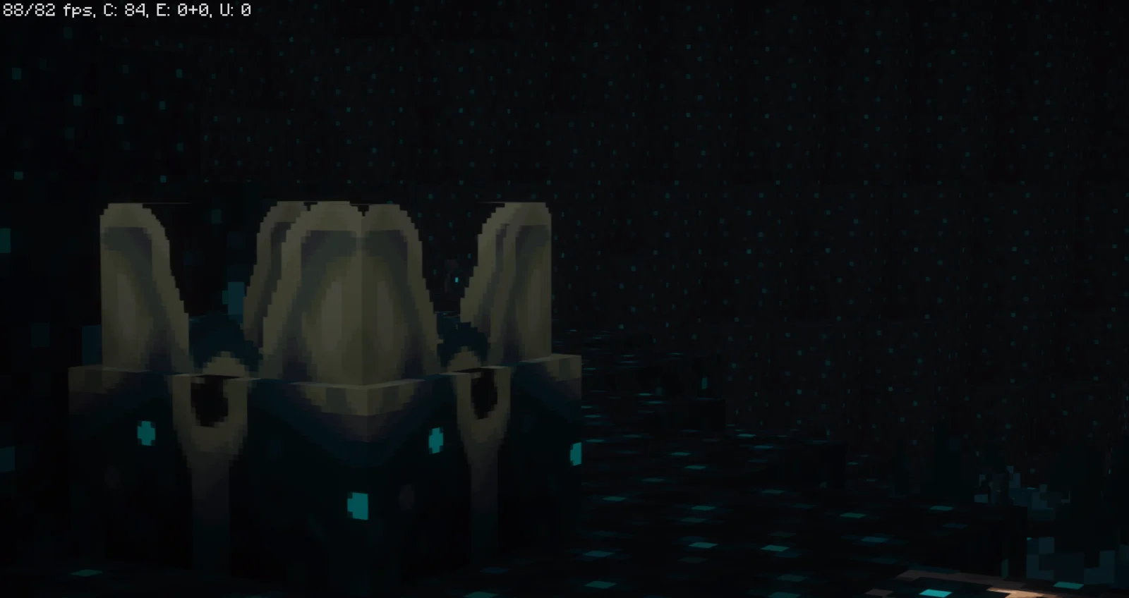 Deep Dark avec Smooth Craft Deep Dark et blocs de sculk avec le pack Smooth Craft